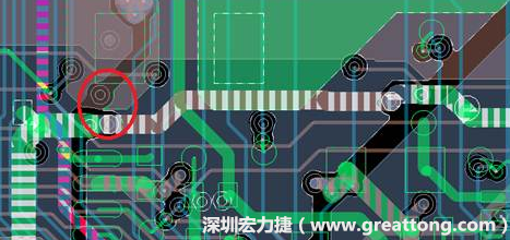 慢慢確認(rèn)CAF發(fā)生的位置后，可以配合Gerber查看PCB的結(jié)構(gòu)是否有通孔太近或是線路太近的問(wèn)題。