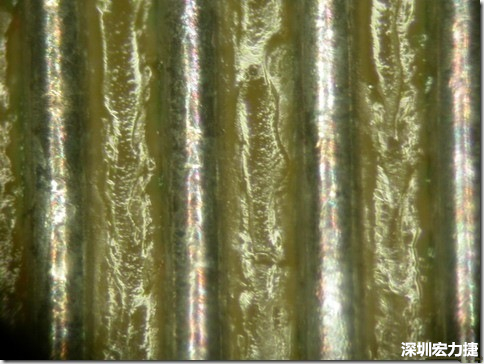 經(jīng)過168小時(shí)的高溫高濕環(huán)境實(shí)驗(yàn)后，此錫膏的SIR最低還可達(dá)到150,000,000 ohms，取LOG10為108.176，此錫膏的SIR雖然比較低，但是吃錫狀況明顯好很多，只是助焊劑明顯殘留