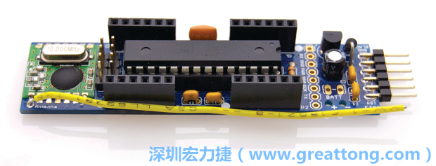 JeeLabs的尚?克勞德?威普樂（Jean-Claude Wippler）以RBBB為基礎(chǔ)設(shè)計出JeeNode，JeeNode使用不同的排針并加裝了SPI無線端口以提供無線傳輸使用。 使用EAGLE